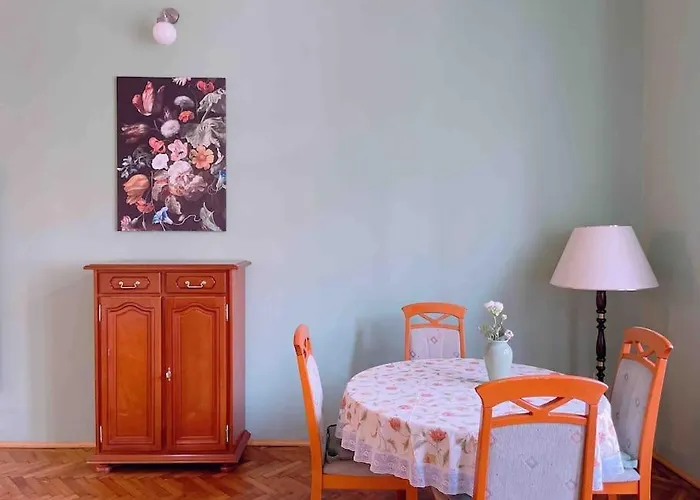 5 Downtown Vintage With Balcony Apartamento *