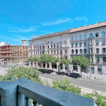 5 Downtown Vintage With Balcony Appartamento